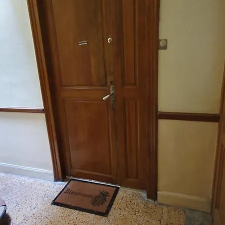 Chez Augustin, En Plein Coeur De Appartement *